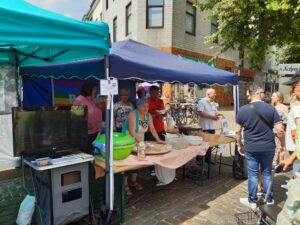 Gözleme-Braten und Filmpräsentation auf dem Waller Stadtteilfest bei LAGS und Anadolu e.V.